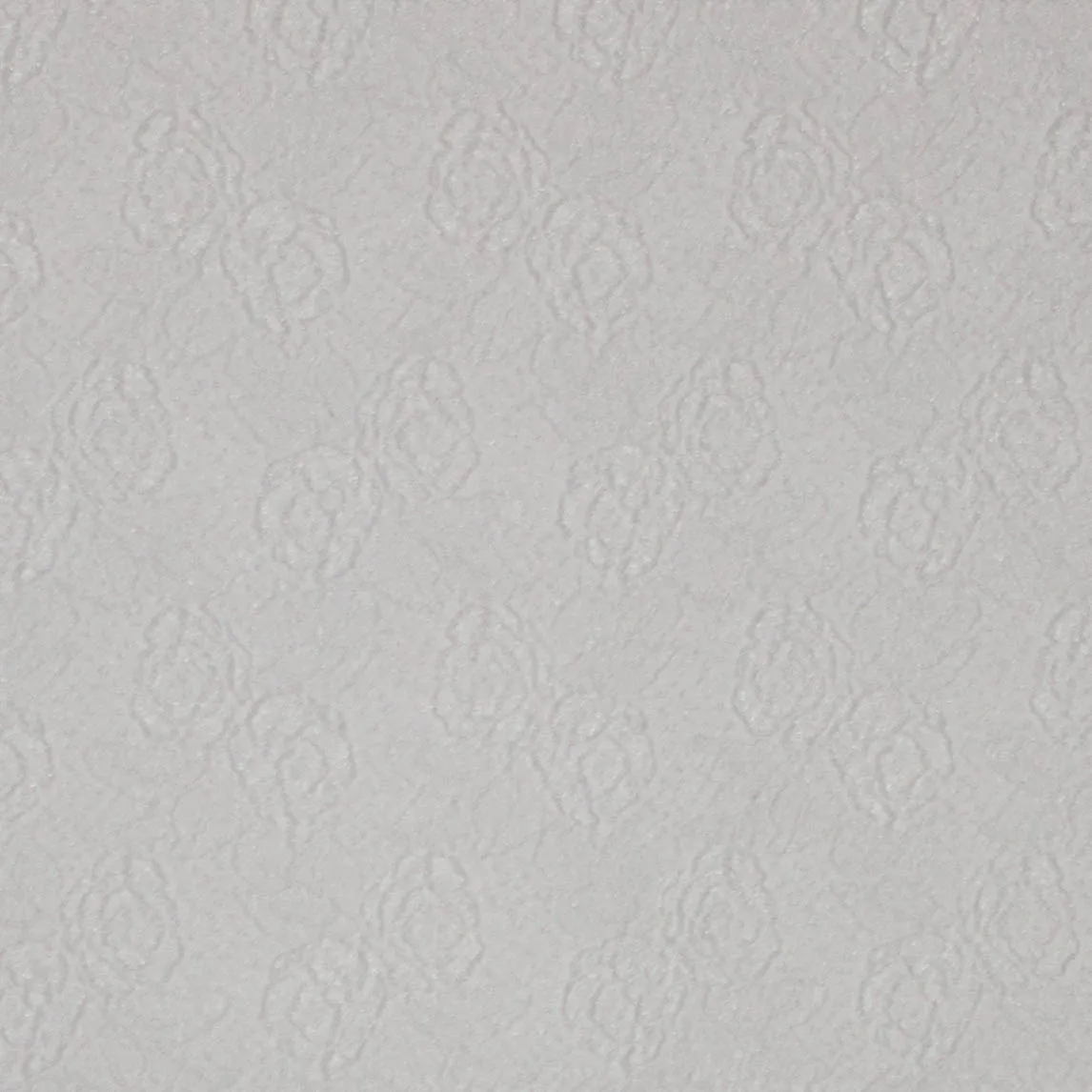 Witte jacquard met rozenmotief en een ingeweven zilveren draad.