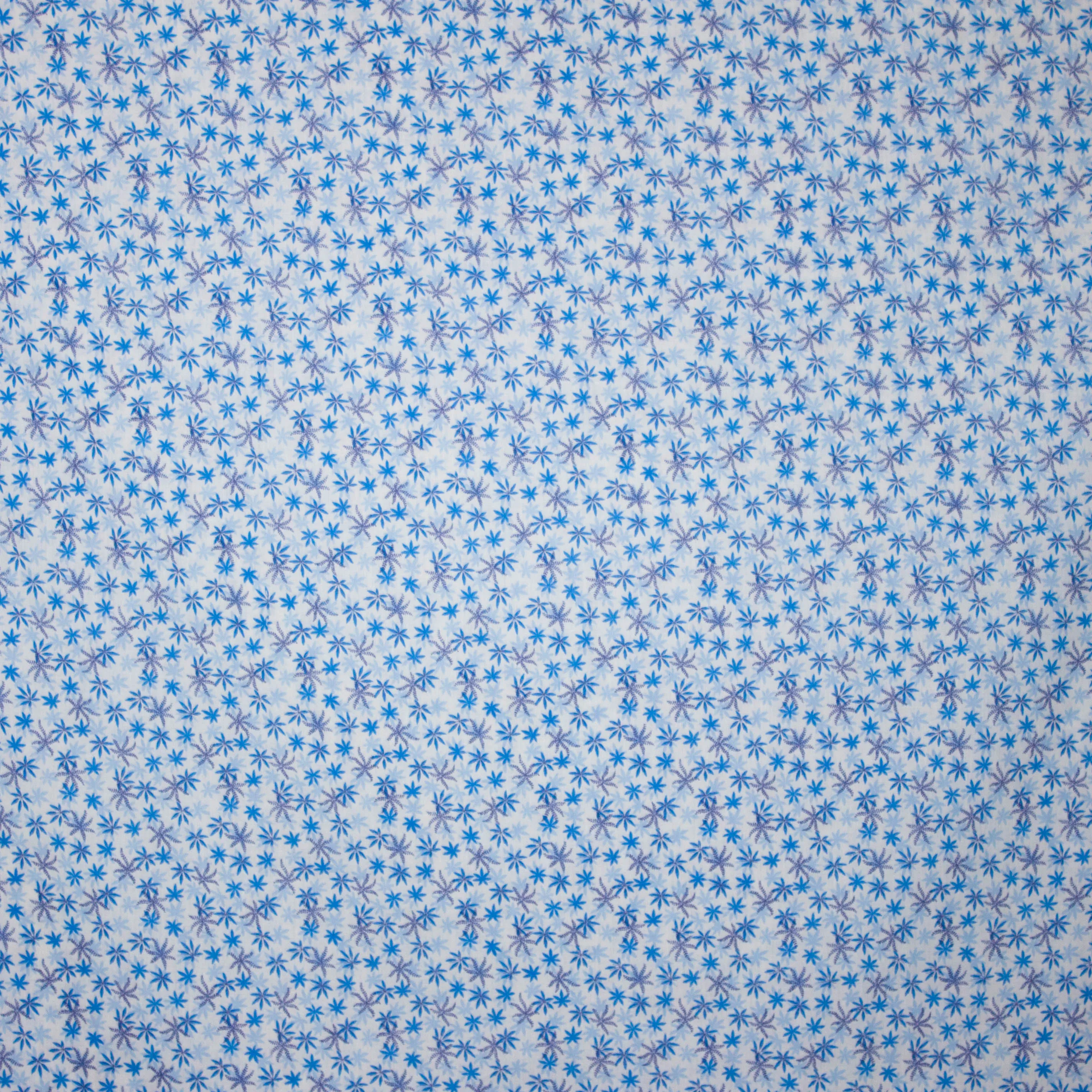 Witte katoen met blauwe bloemen