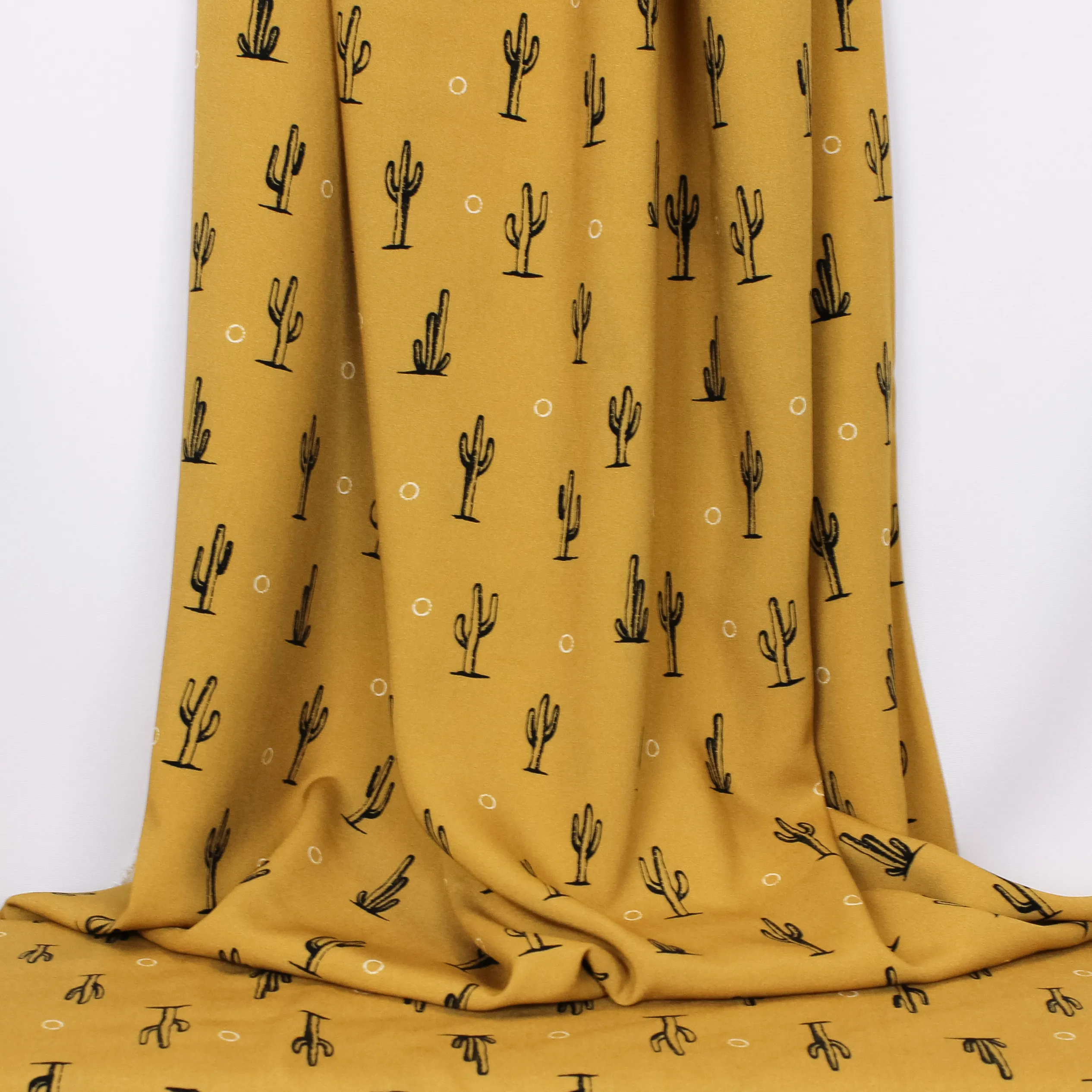 Camel viscose met cactussen