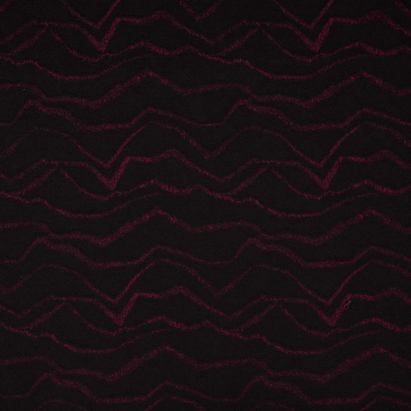 Zwarte stretch jacquard majorca met fuchsia golvende lijnen