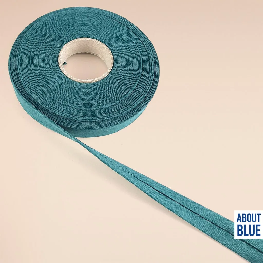 BlueSpruce Biaisband - About blue fabrics
