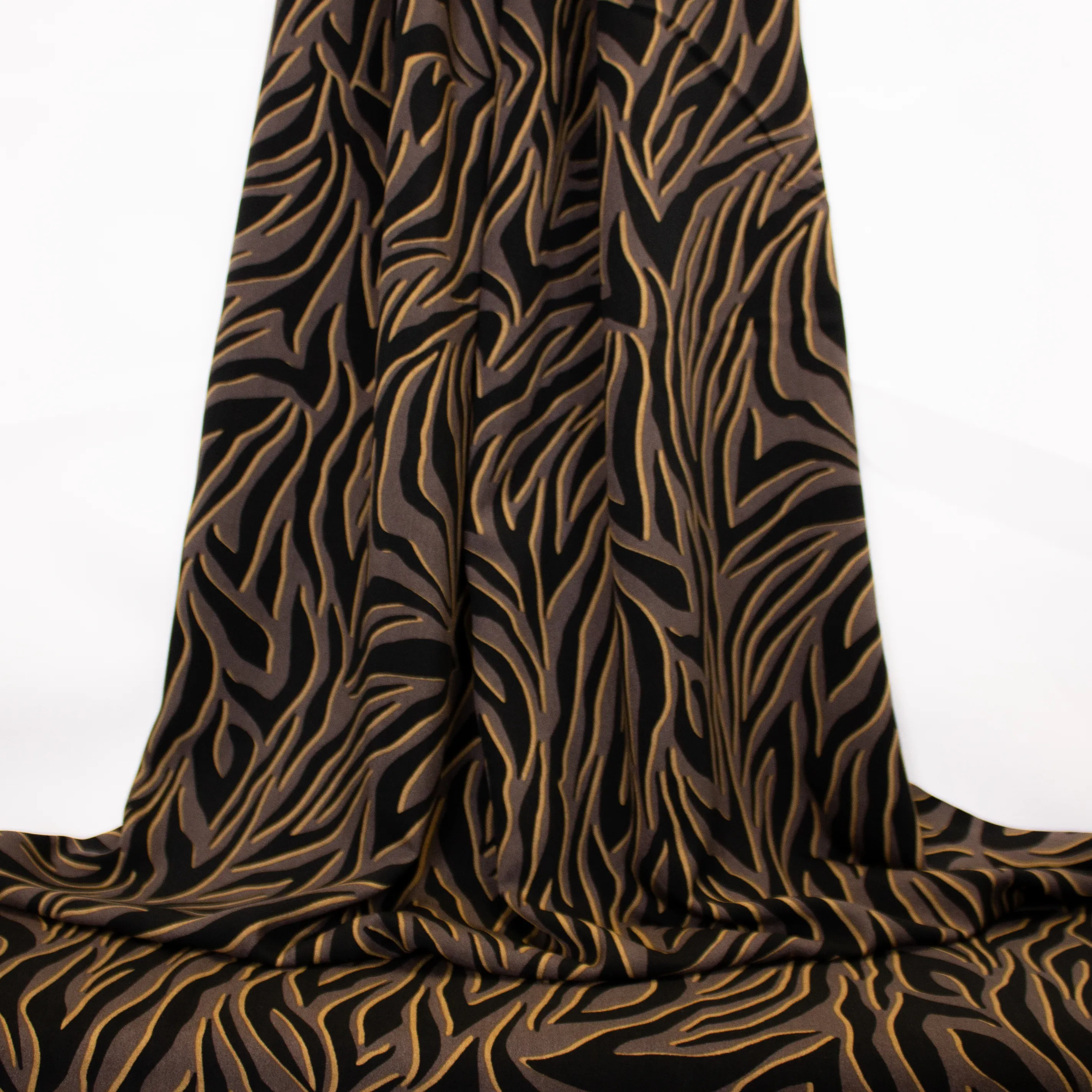 Bruine / zwarte viscose met tijgerprint