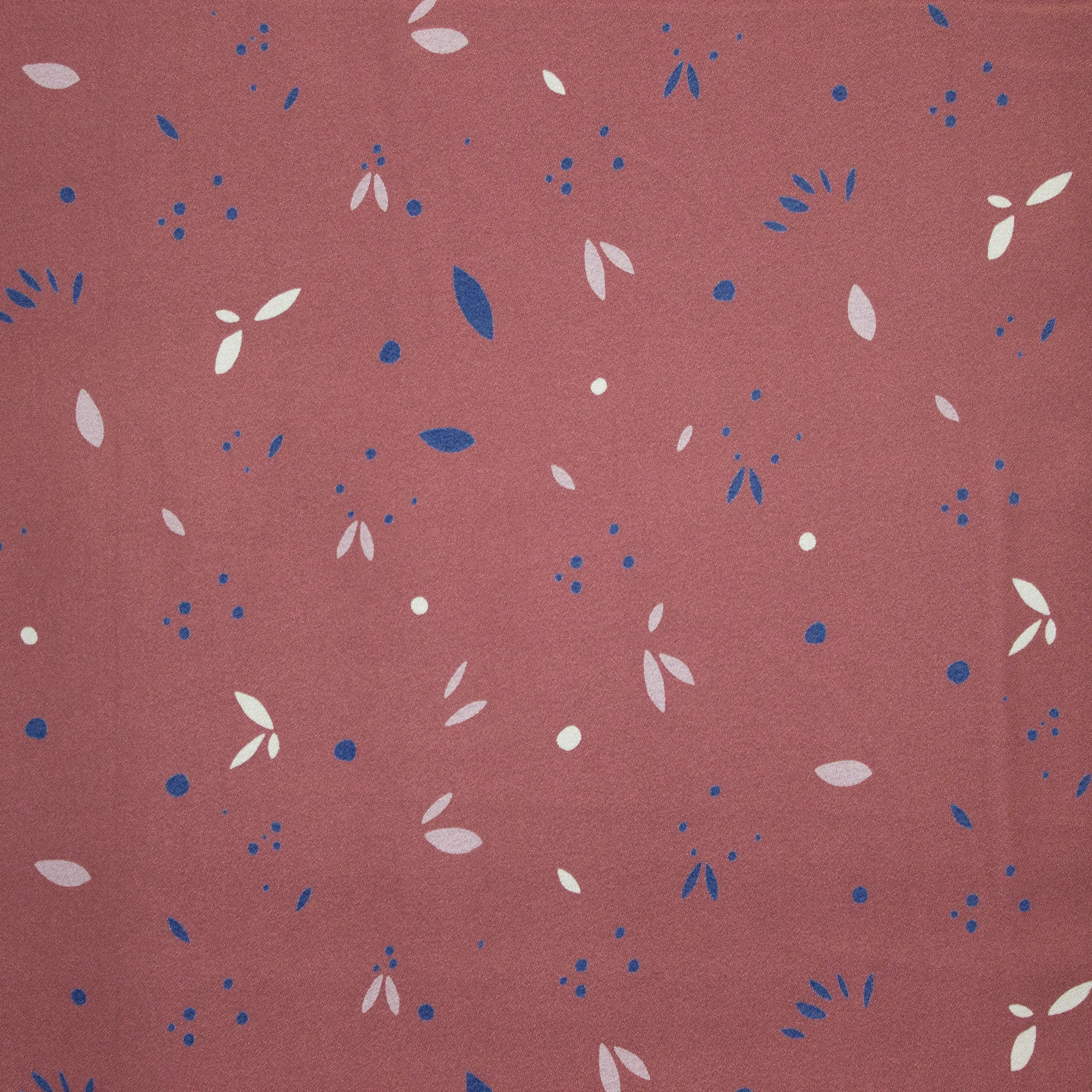 Roze ecovero viscose met blauw en witte spatten en blaadjes - Mind The Maker