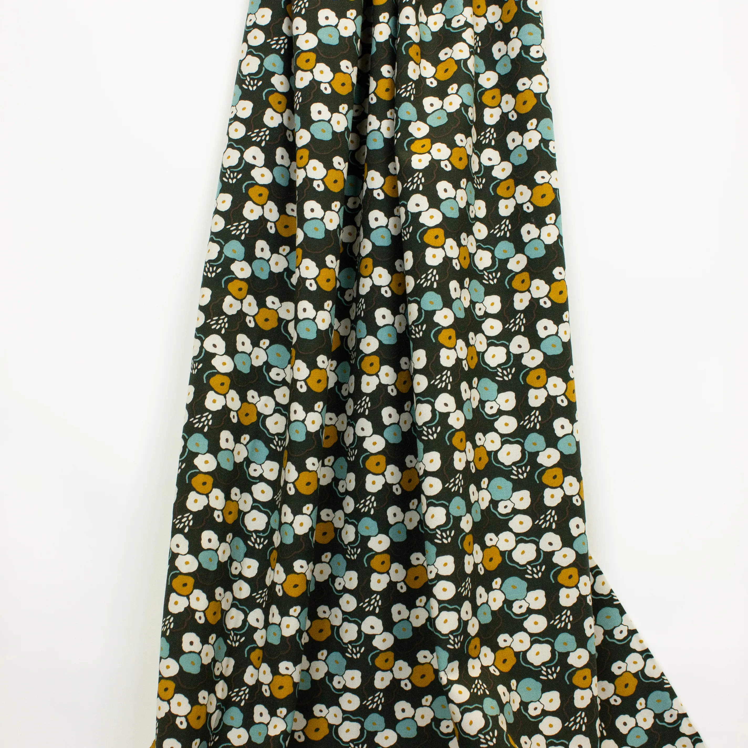 Viscose groen met bloemen in blauw, wit, bruin