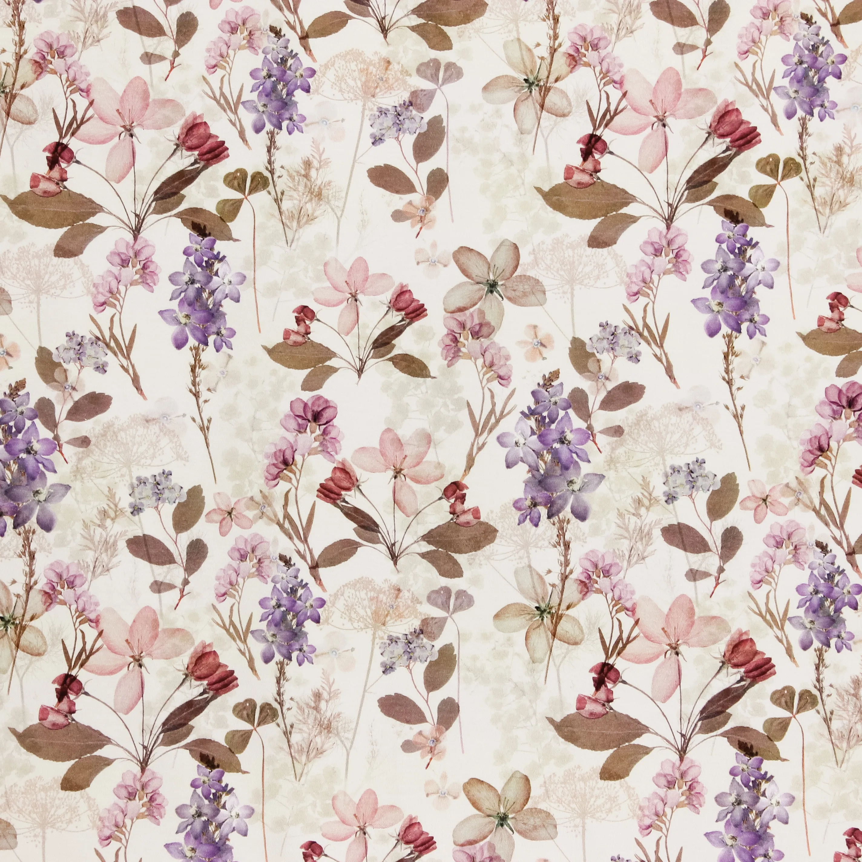 Tricot met lila bloemen en bruine bladeren