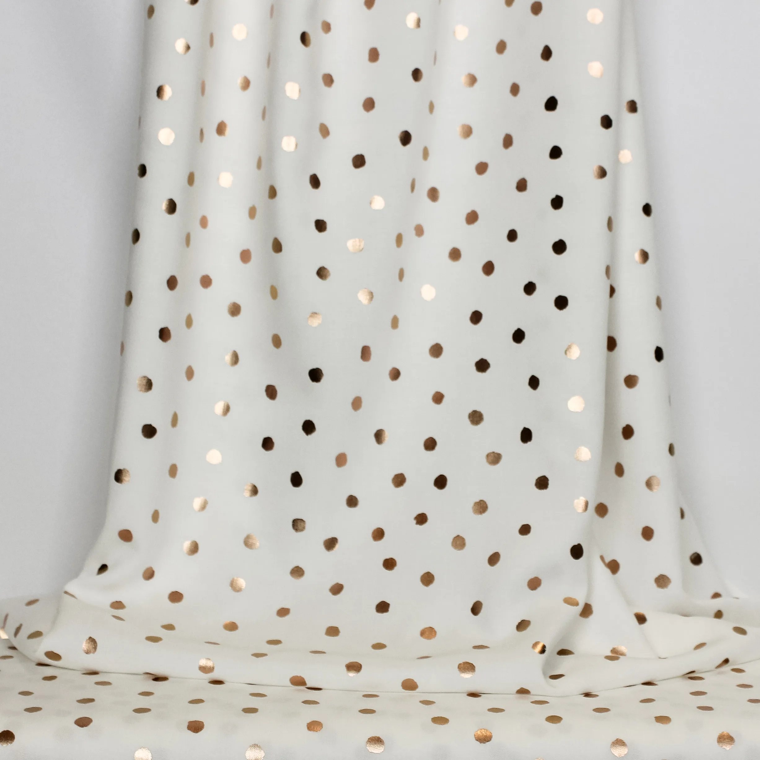 Ecru viscose chally met gouden foil stippen