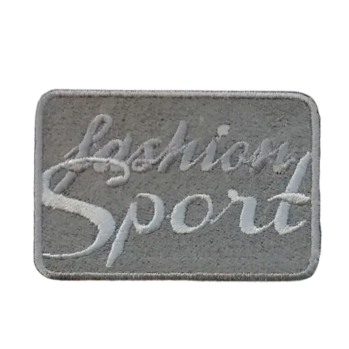 Applicatie - grijs met tekst 'fashion sport' - 6 x 4 cm