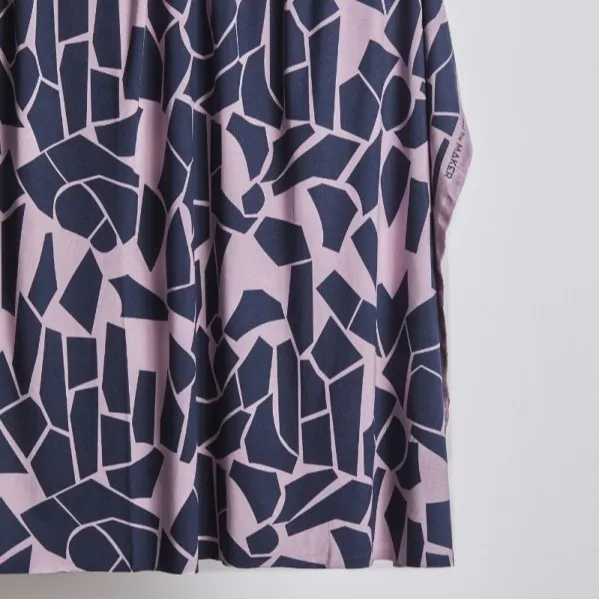 Viscose Jersey 'Odd Puzzle' - paars - Mind The Maker