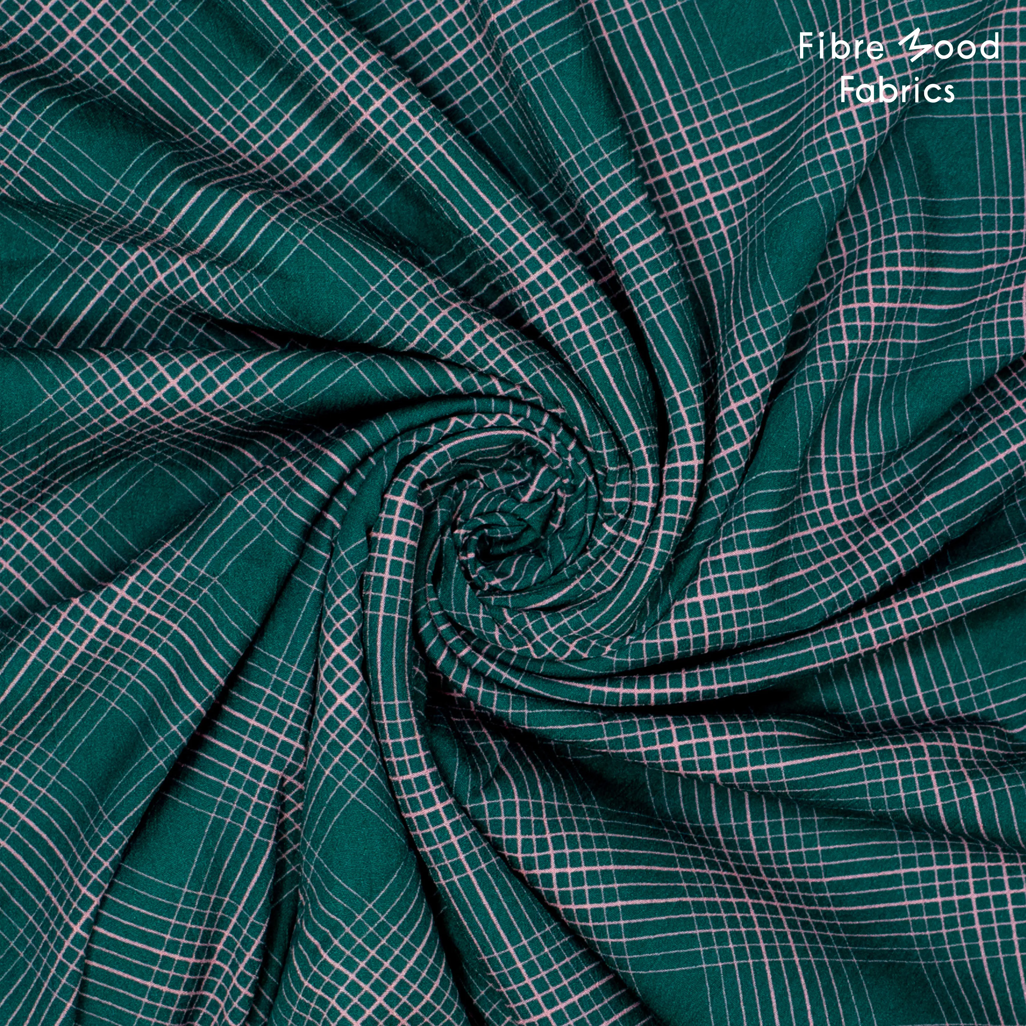 Viscose crêpe opaalgroen met zacht roos ruitjespatroon - Fibre Mood