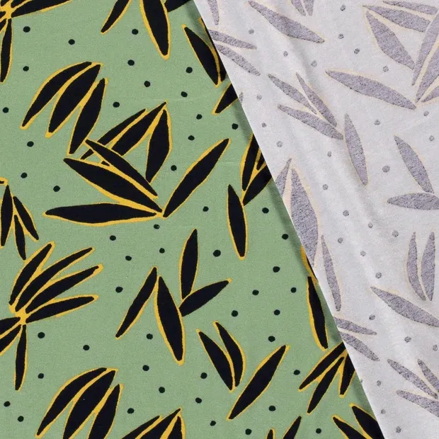Viscose tricot groen met print - Be Trendy - B*Trendy