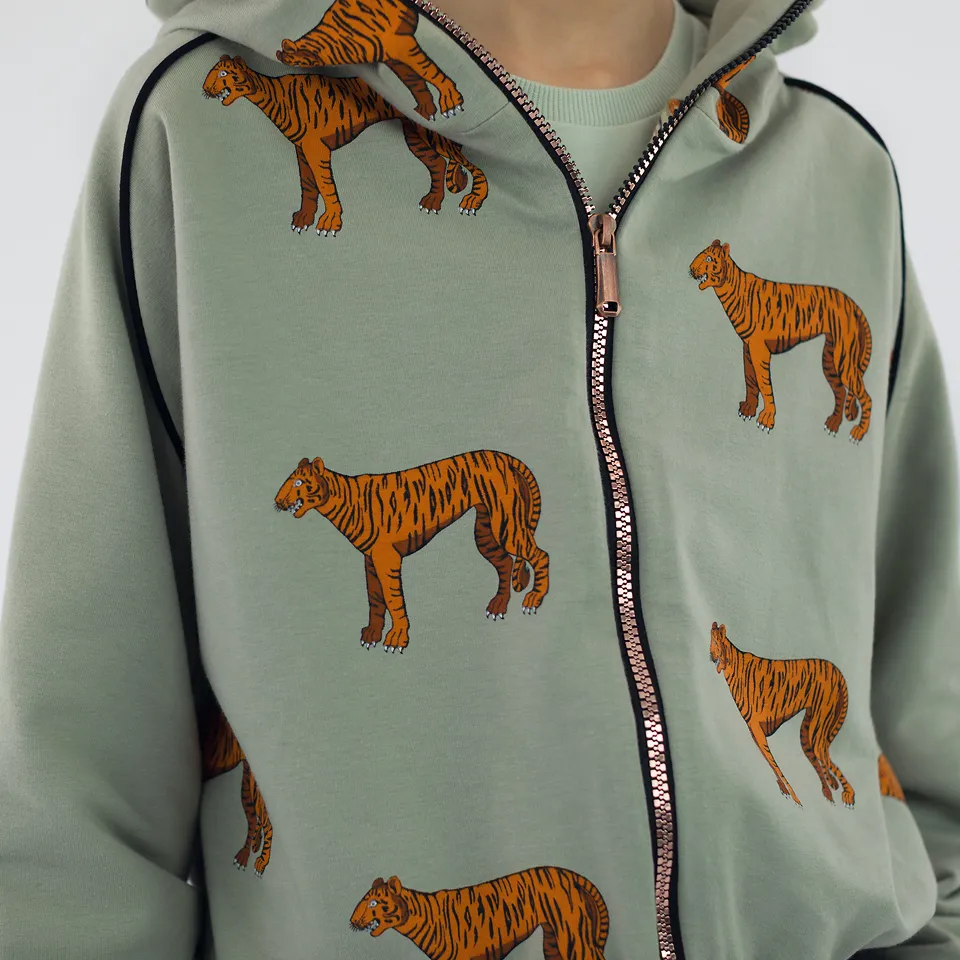French Terry groen met tijgers 'Tiger' - See you at six