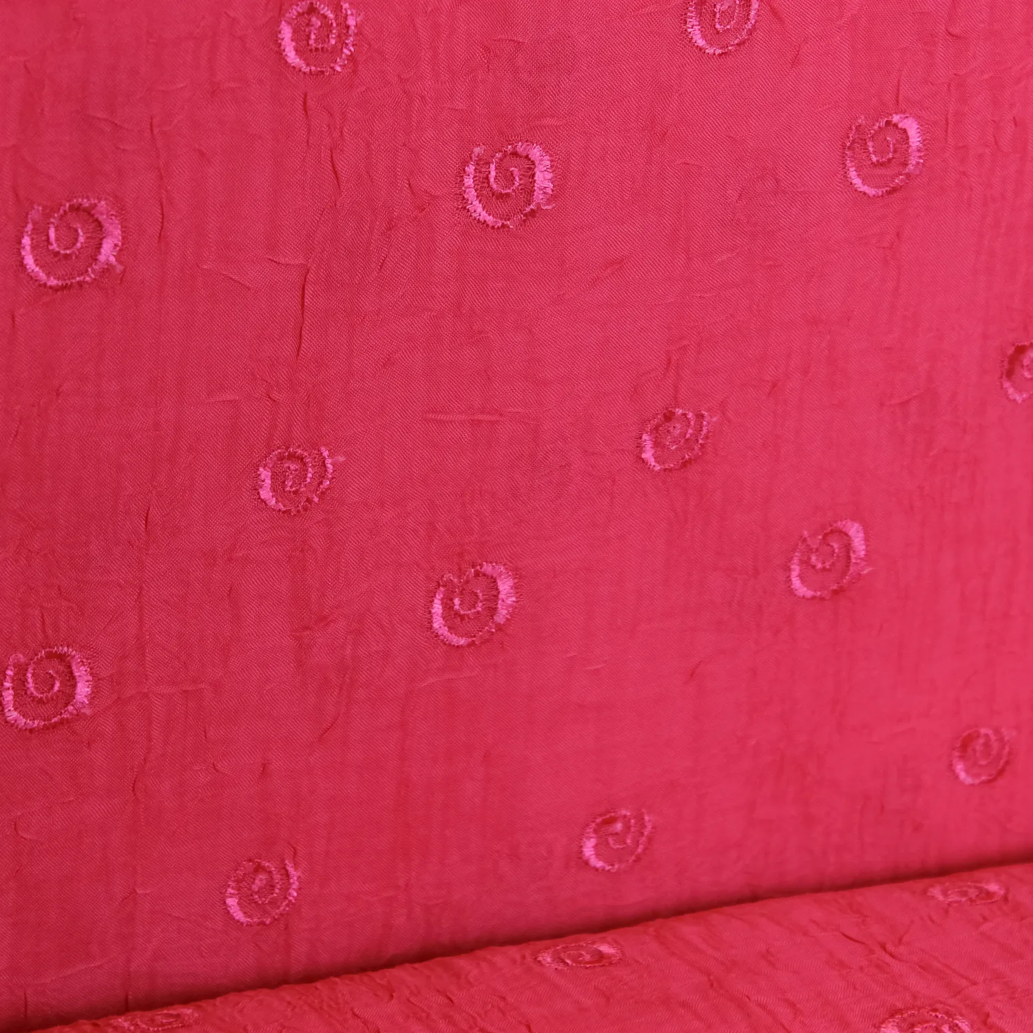 Voile broderie polyester roze
