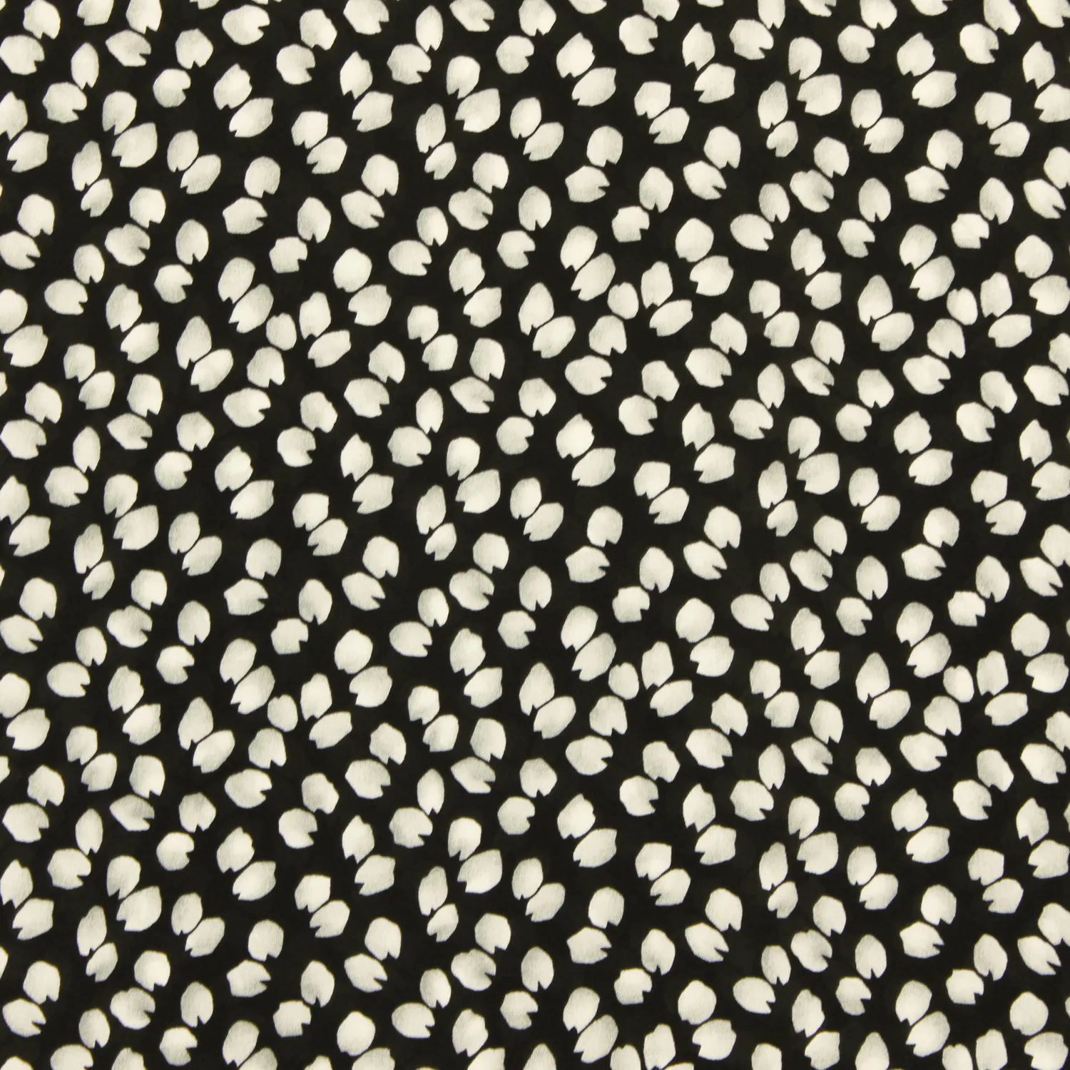 Viscose zwart met witte blaadjes