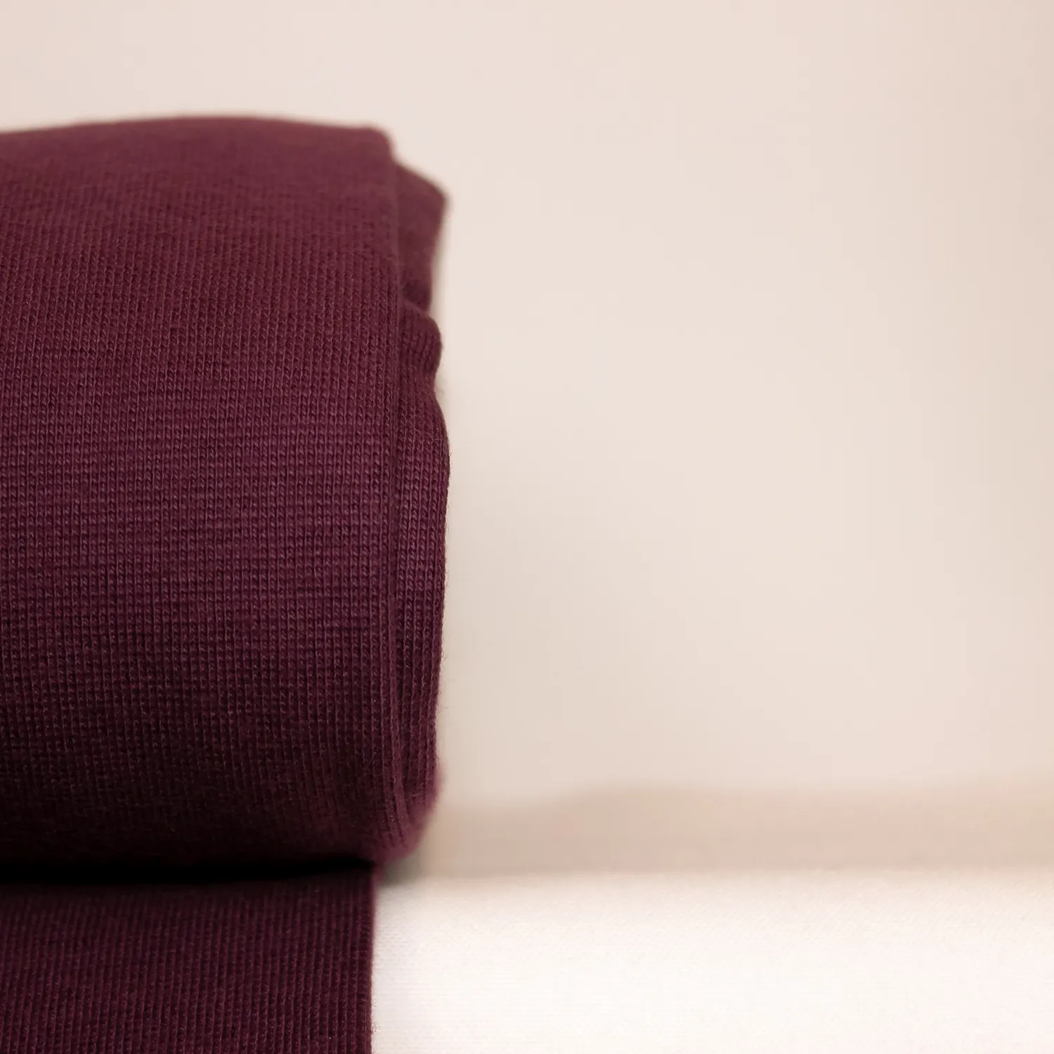 Boordstof aubergine