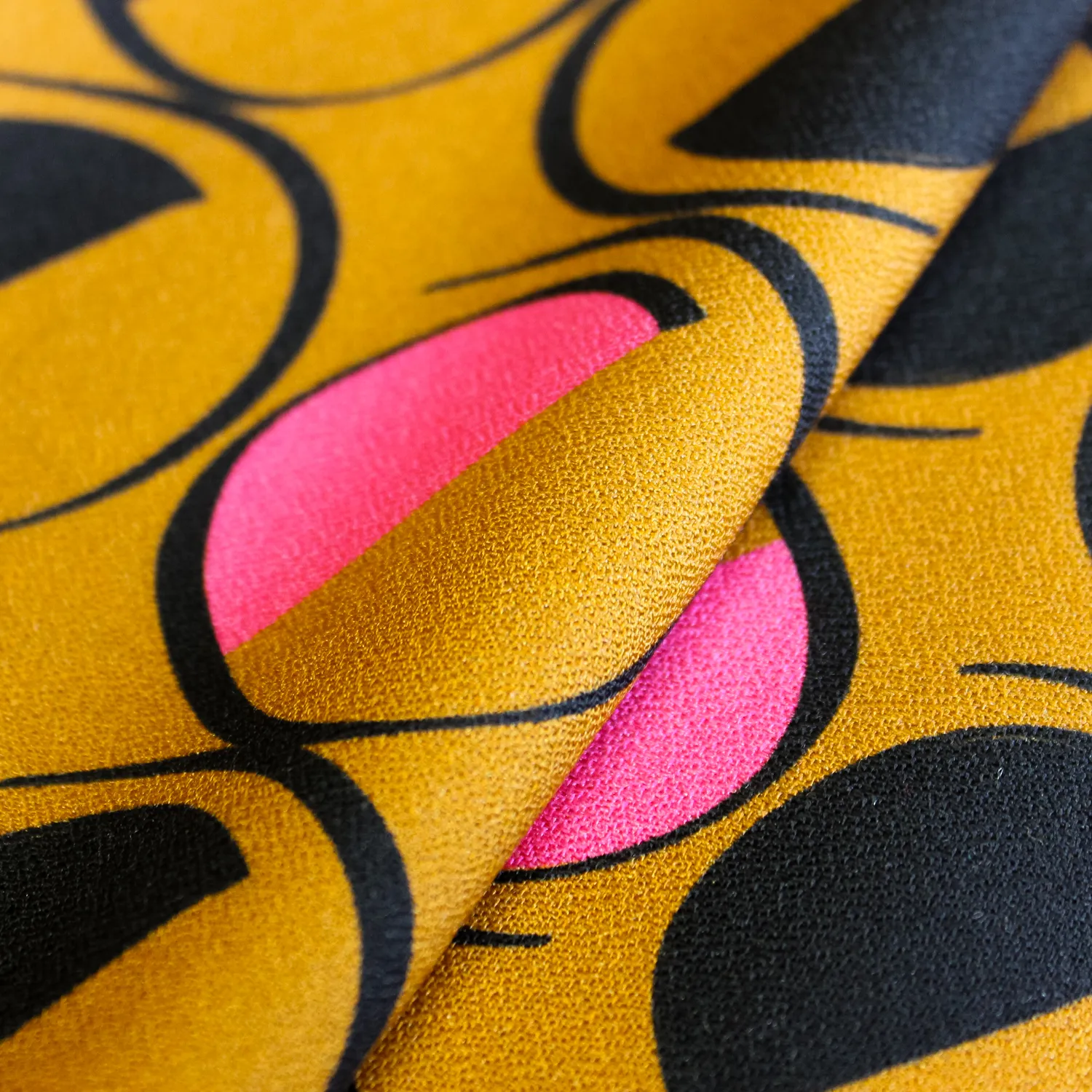 Viscose bruin met cirkels