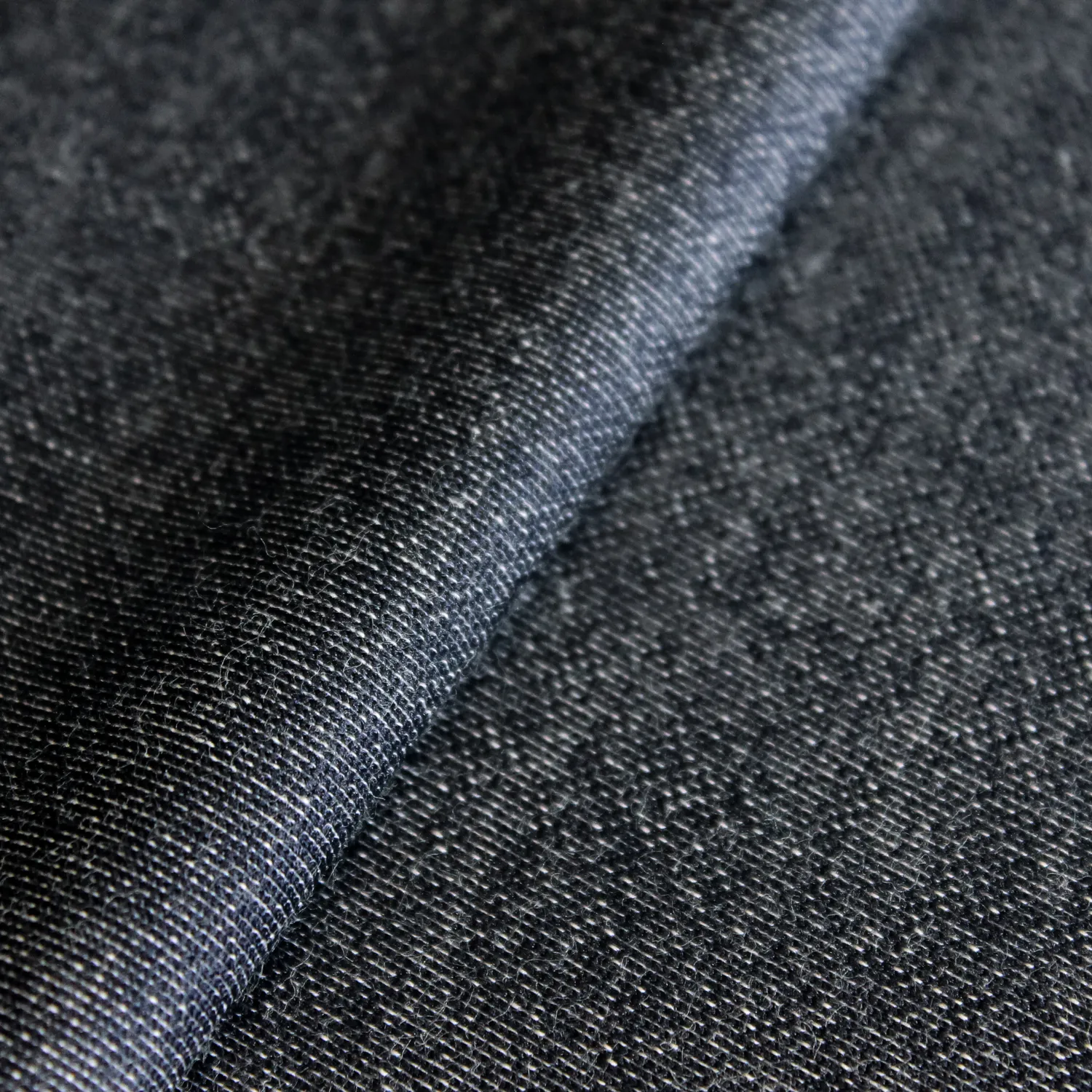 Tricot donkere jeans