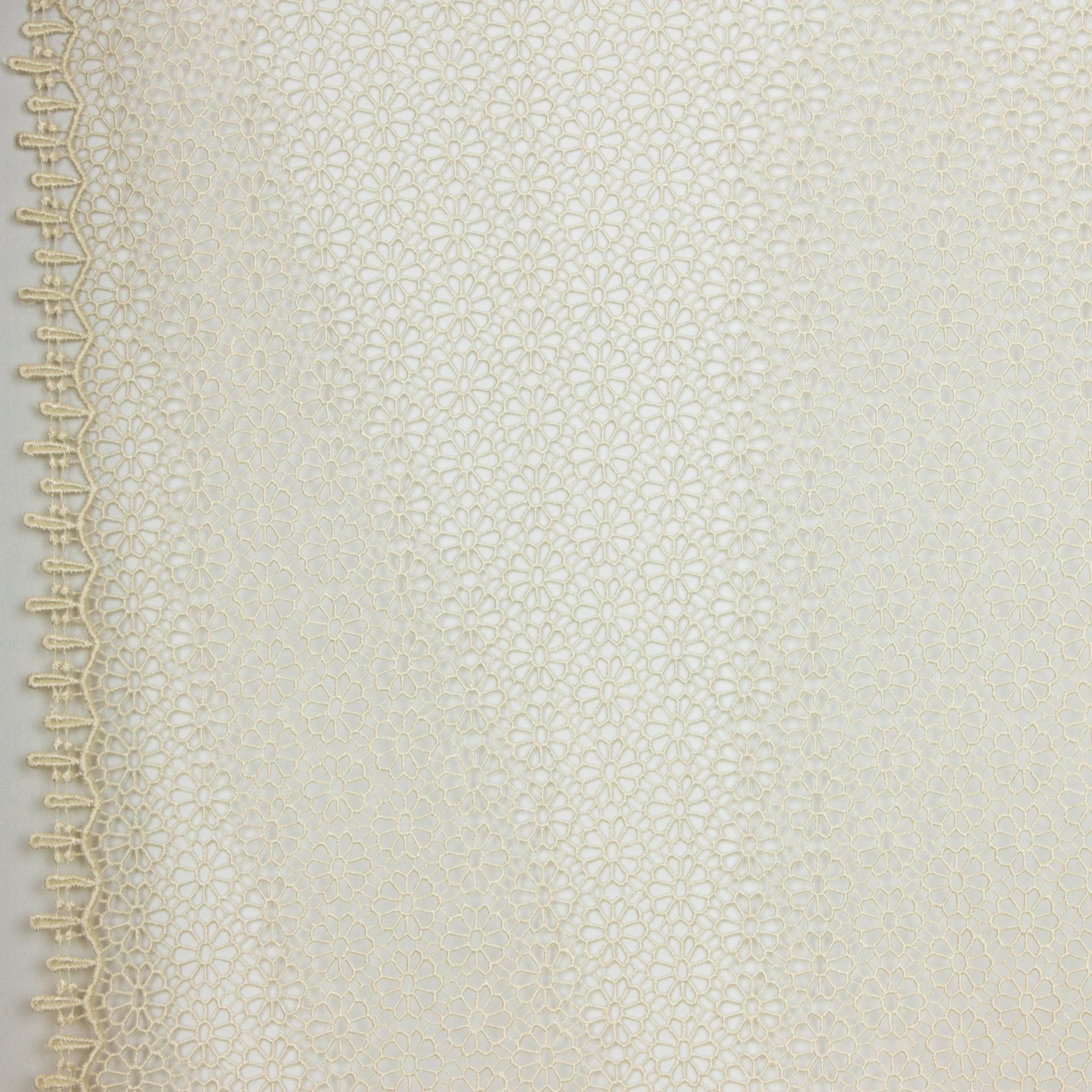 Kant licht taupe met bloemetjespatroon - Lorré