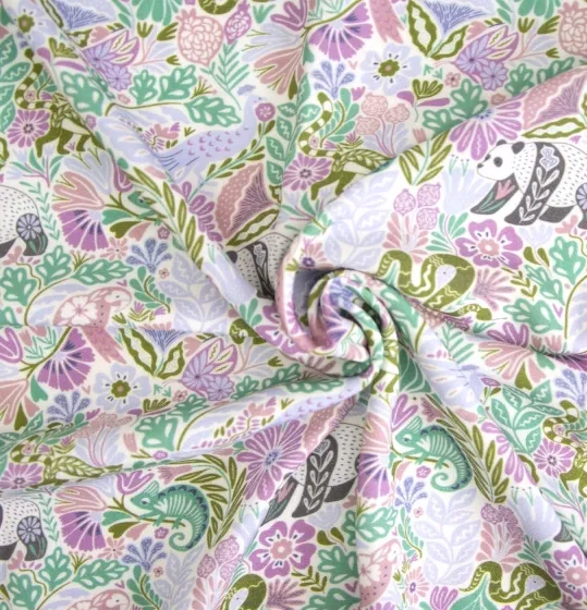 Viscose wit met planten patroon en tropische dieren - Katia Fabrics