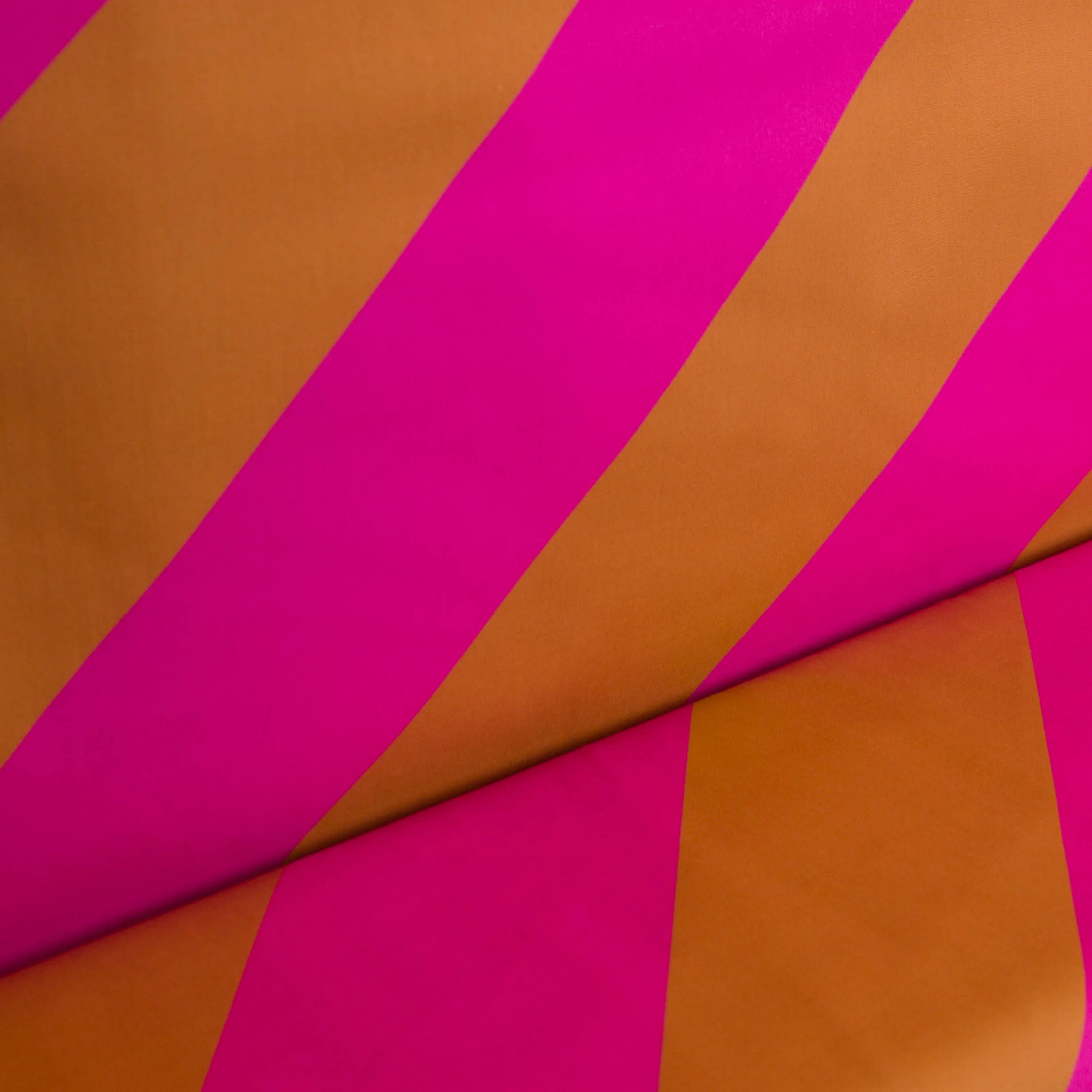 Katoen gestreept oker fuchsia   - Knipmode & A La Ville - Burda