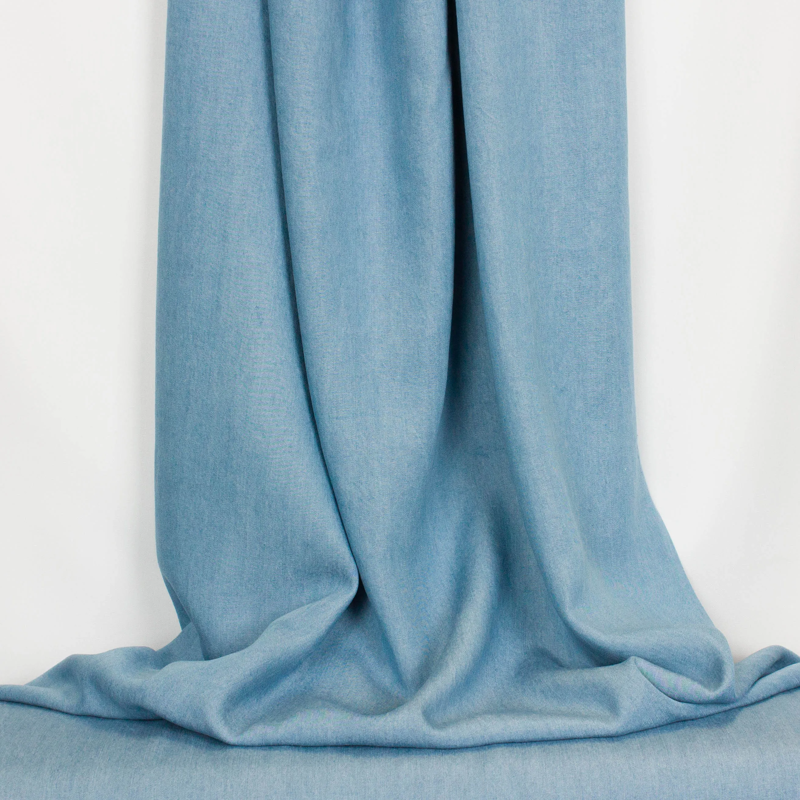 Lyocell denim jeans lichtblauw