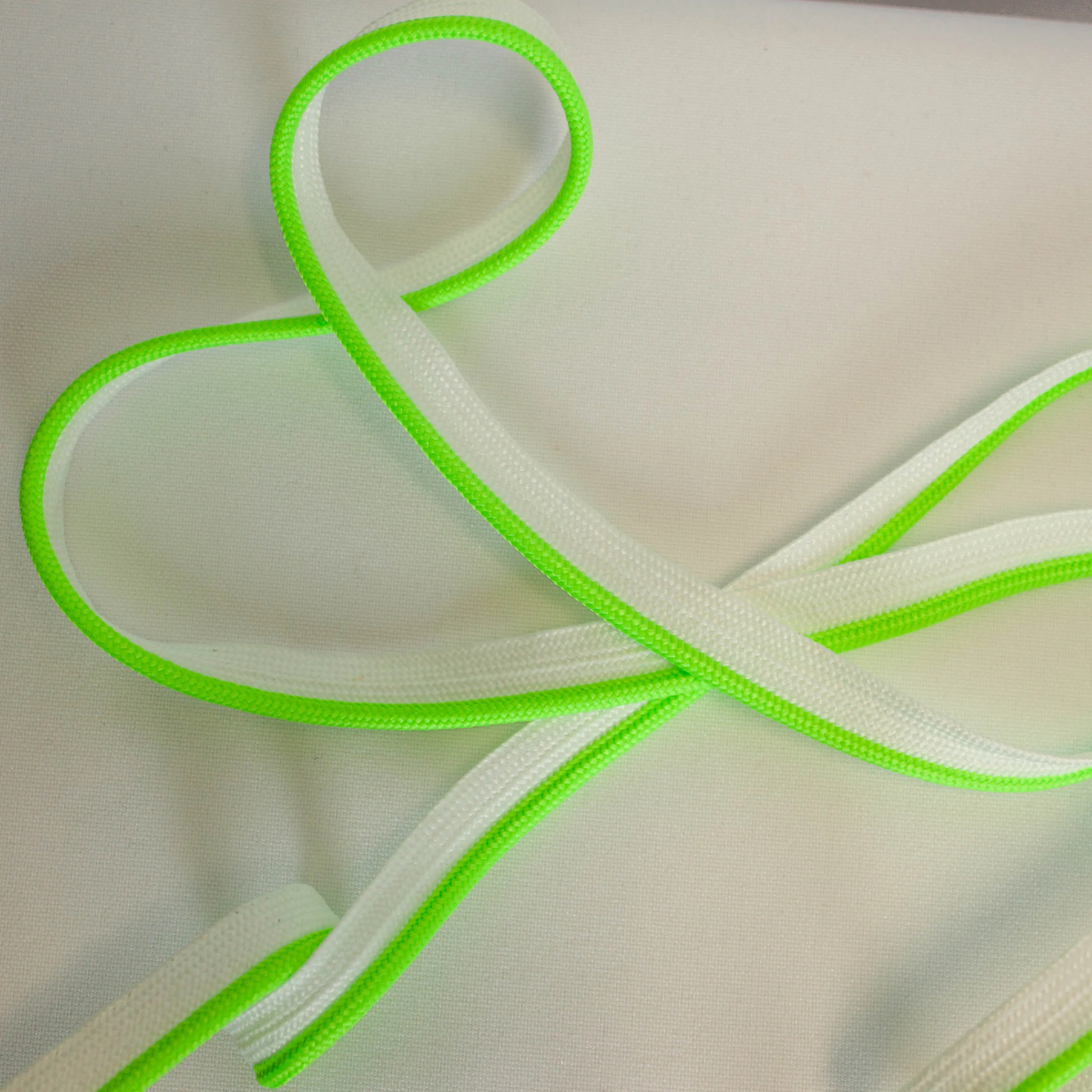 Fluo groene paspelband / piping - 2 mm dikte - 10 mm breed - Cose