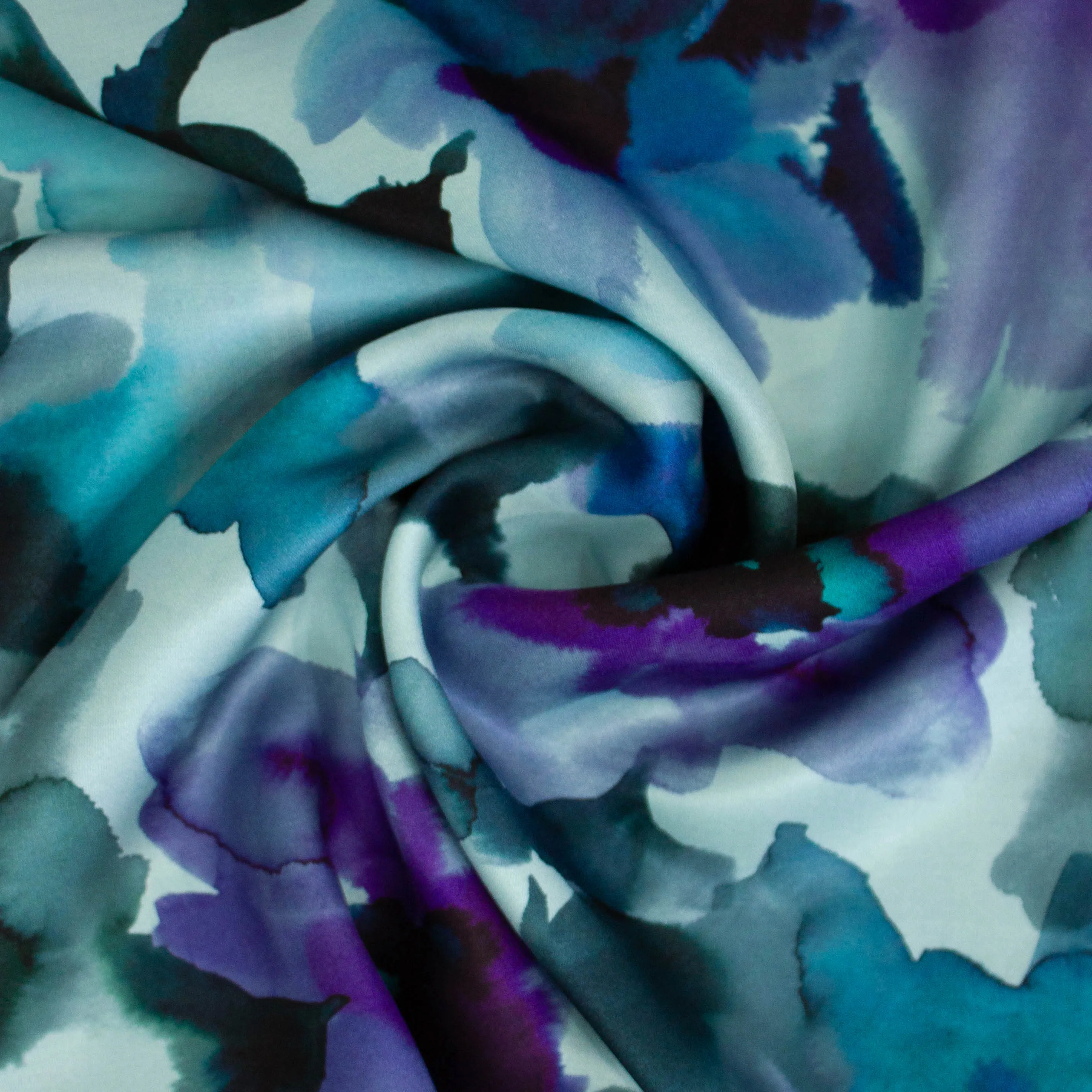 Zijde viscose mengeling wit met paarse en blauwe bloemen - Alta Moda - Lorré