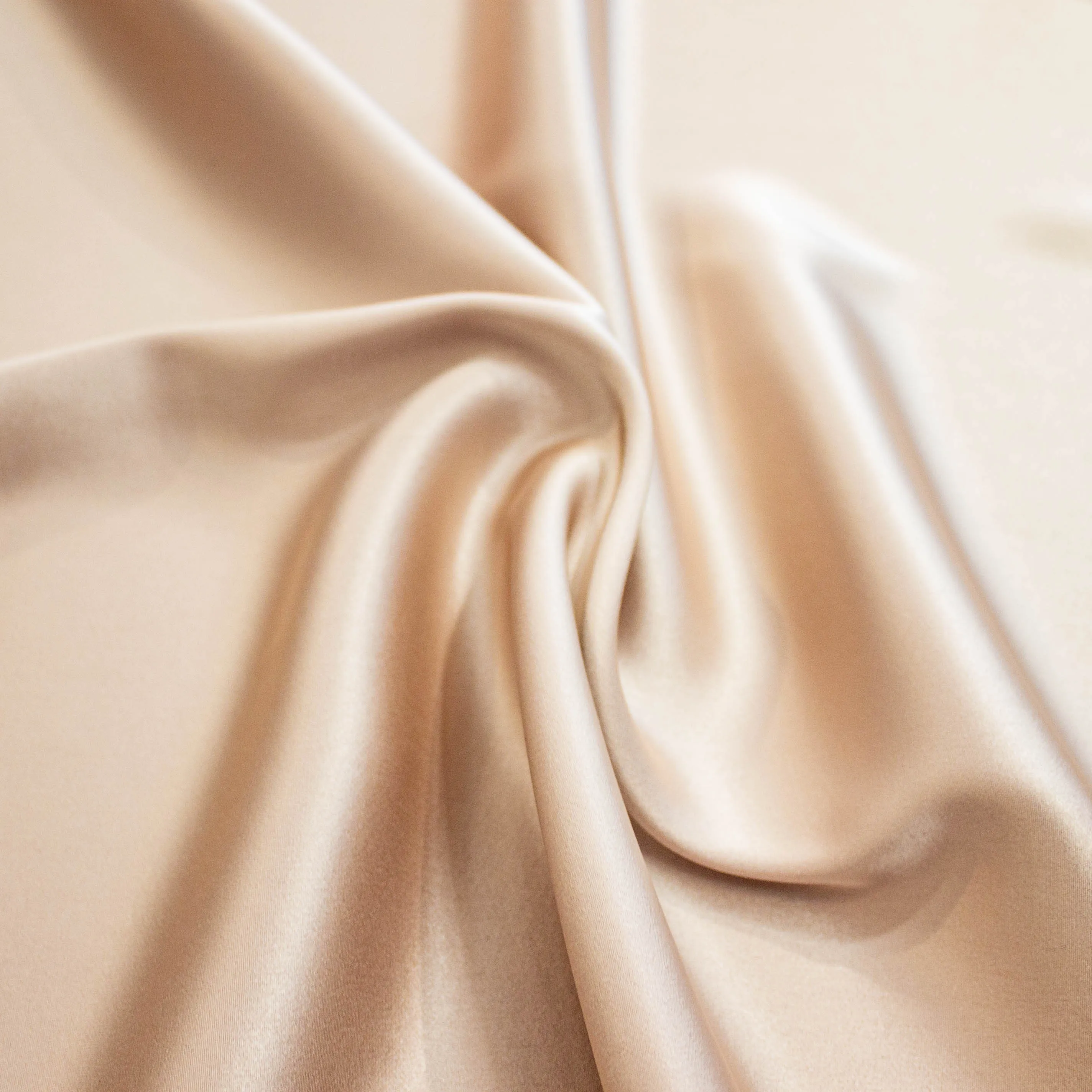 Polyester triacetaat dubbelzijdige satijn roze - Lorré