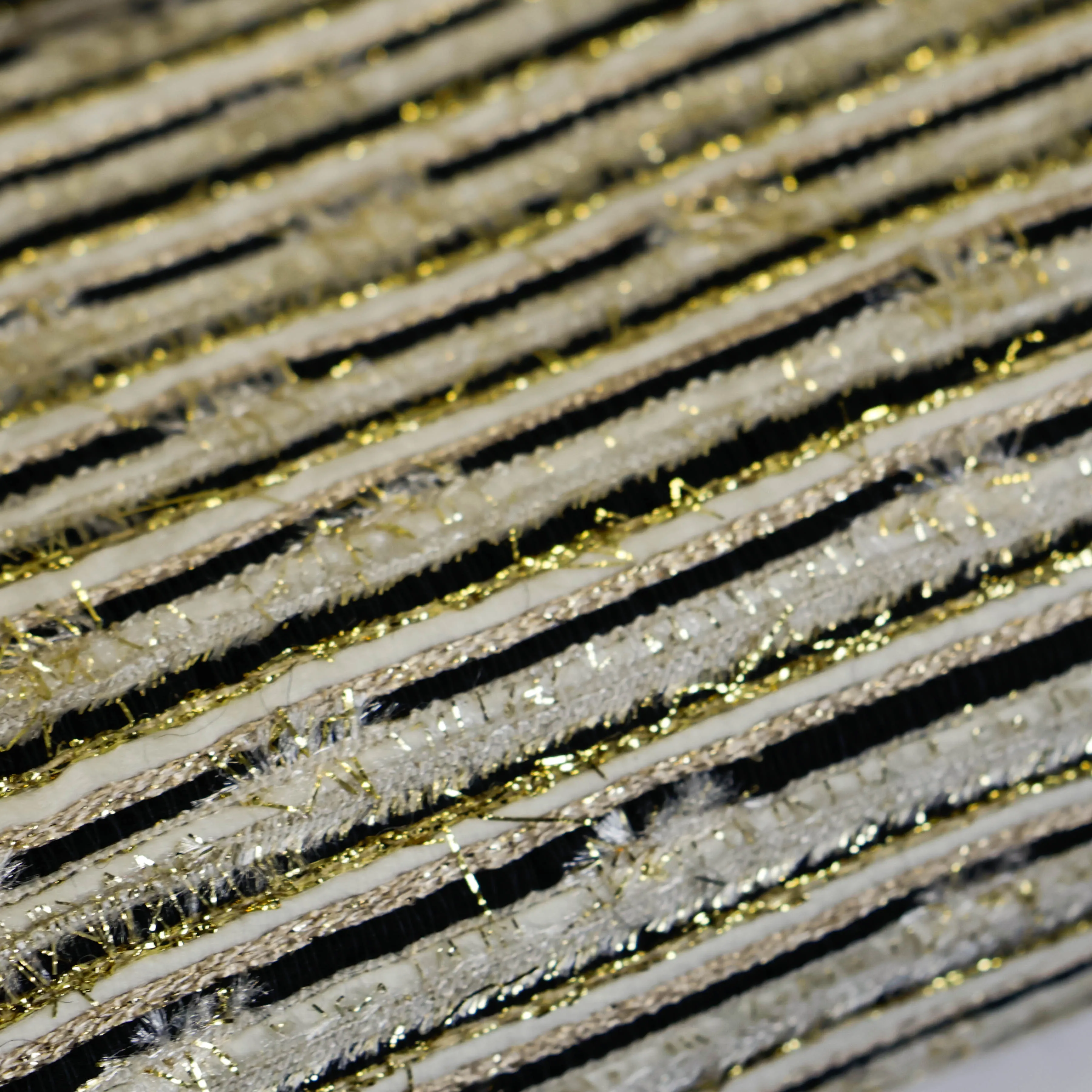Chanelstof gestreept met goud - Lorré