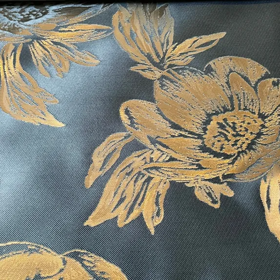Jacquard zwart met bronzen bloemen - A La Ville