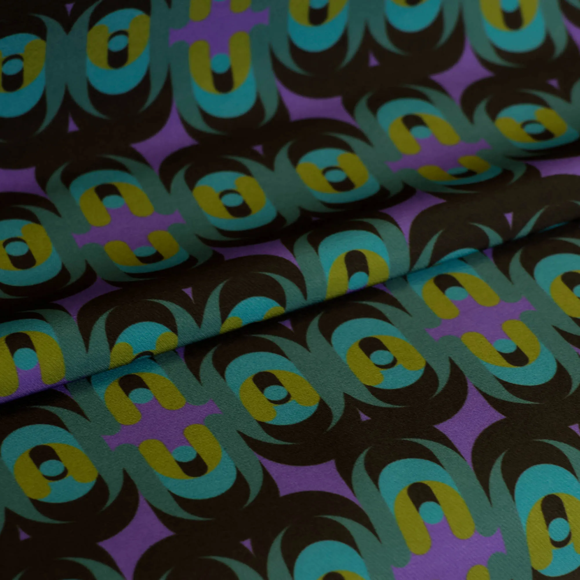 Zware polyester stretch groen-paars abstract patroon - Knipmode