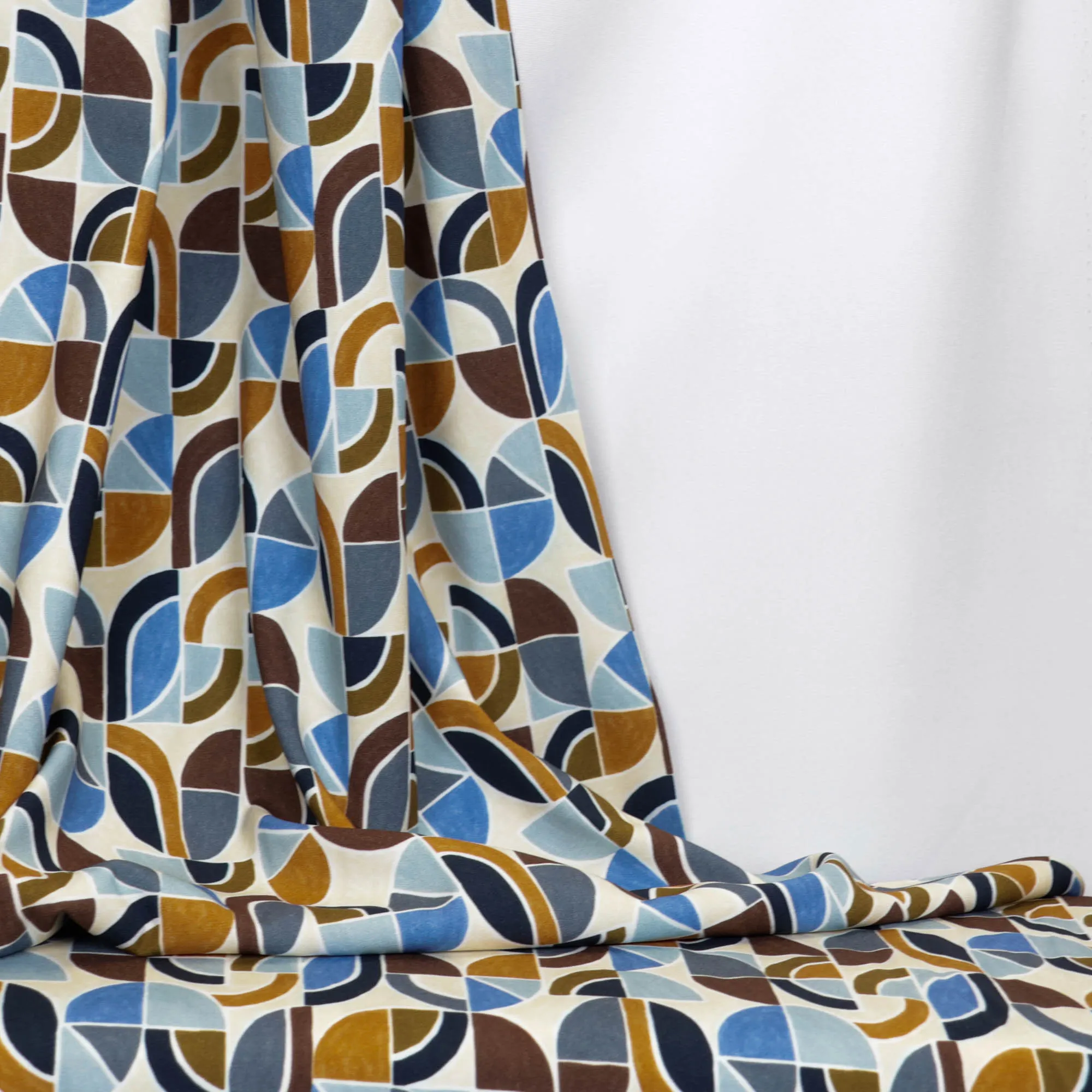 Viscose ecru met abstract patroon - A La Ville