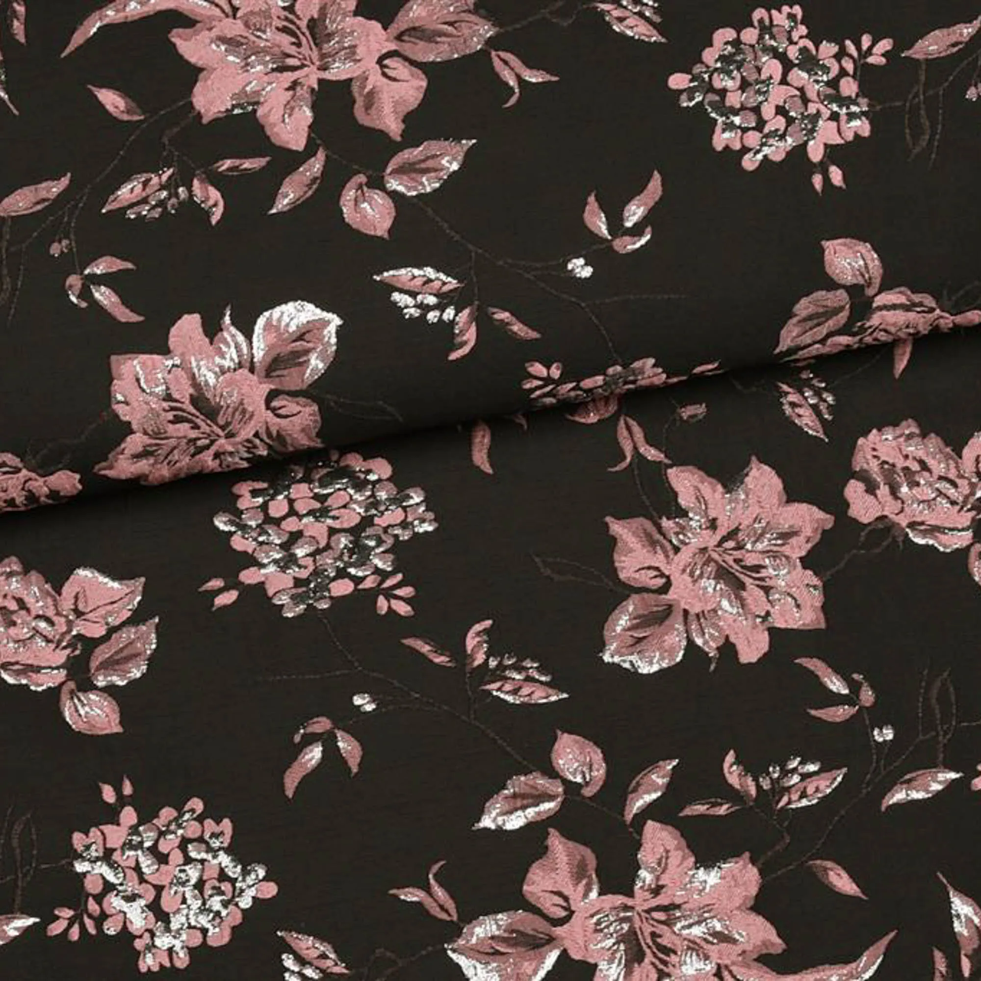 Jacquard zwart met roos bloemenpatroon en lurexdraad - Knipmode 11/2025