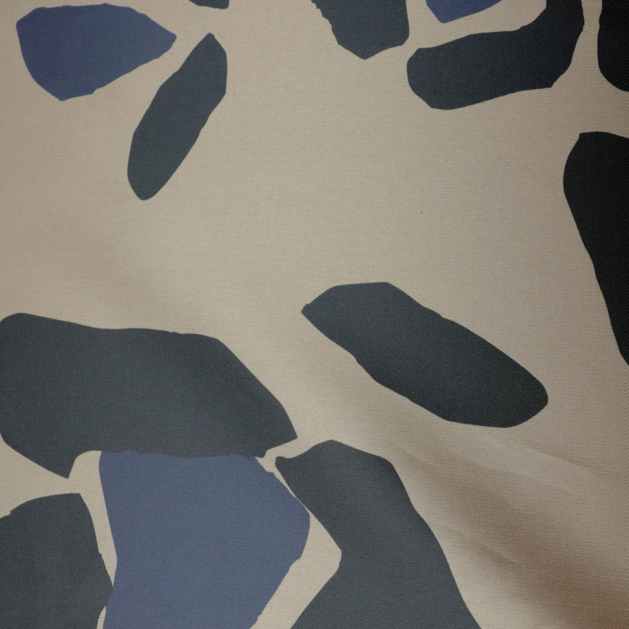 Polyester zijde bruin met abstract patroon - Lorré