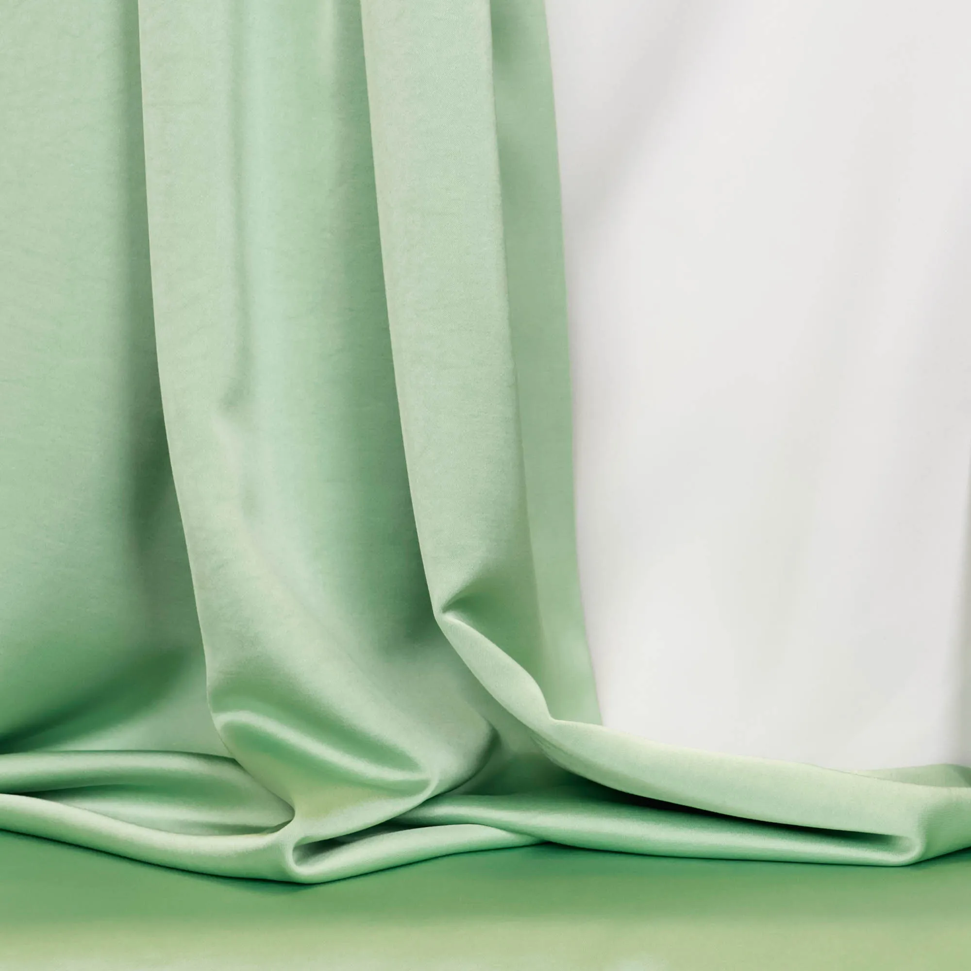 Satijn sage green - A La Ville