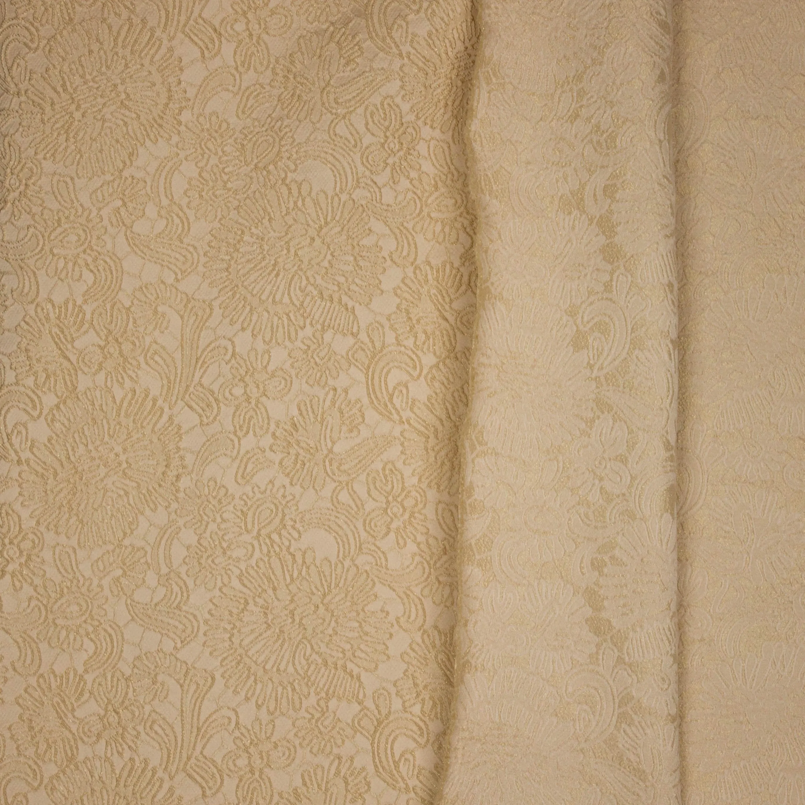 Jacquard bloemen goud glinsterdraad