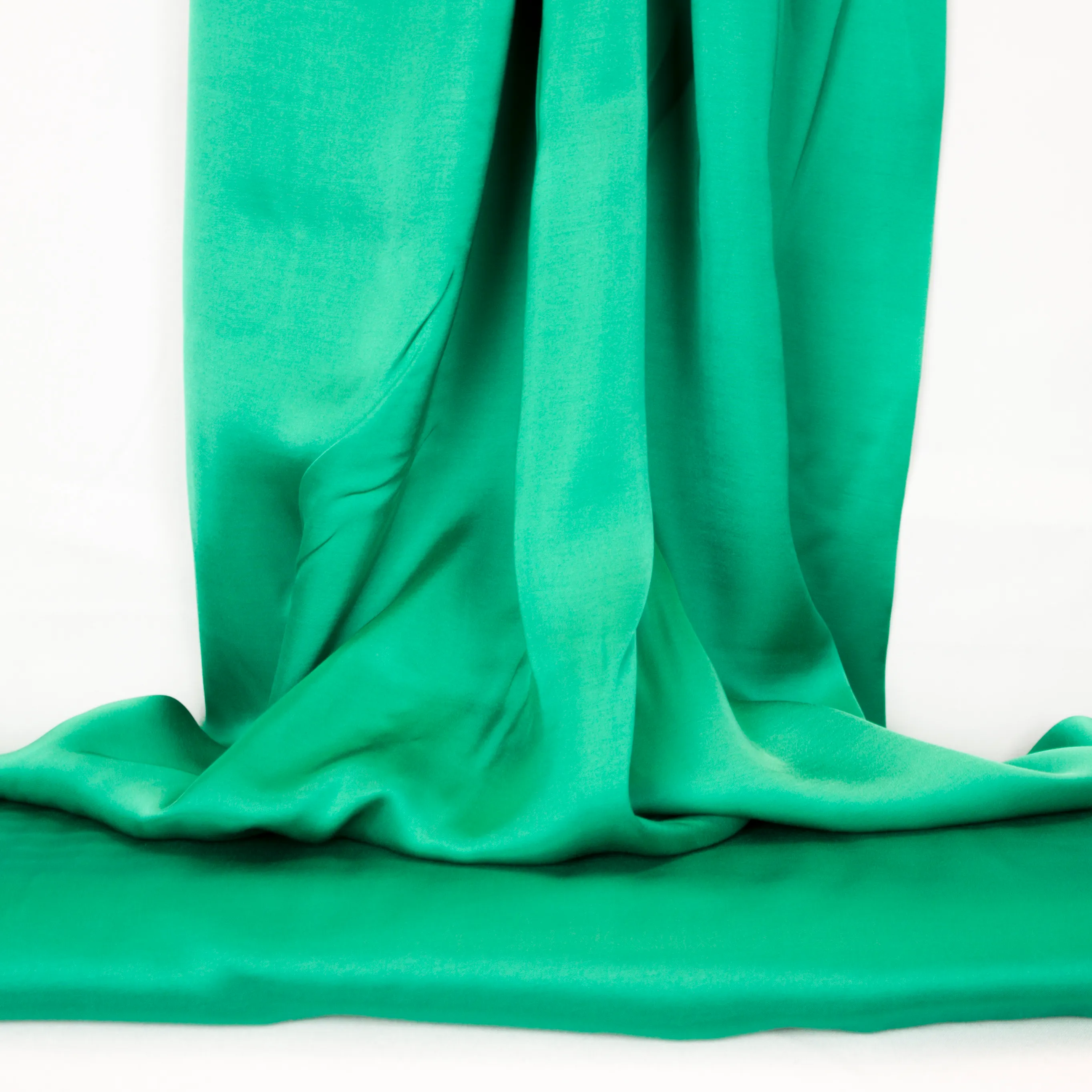 Groene viscose satijn - Fibre Mood