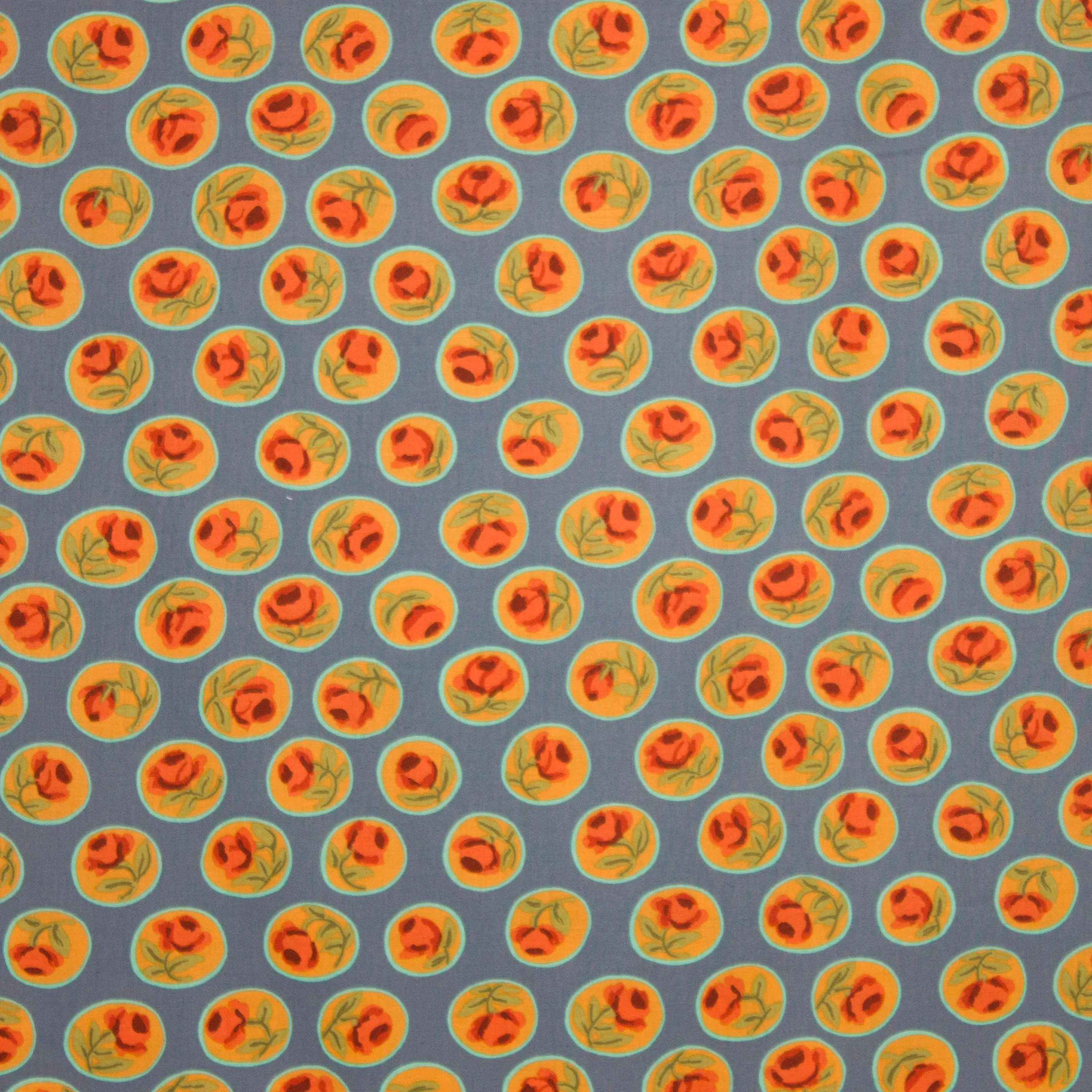 Blauwgrijze katoen met bloemen