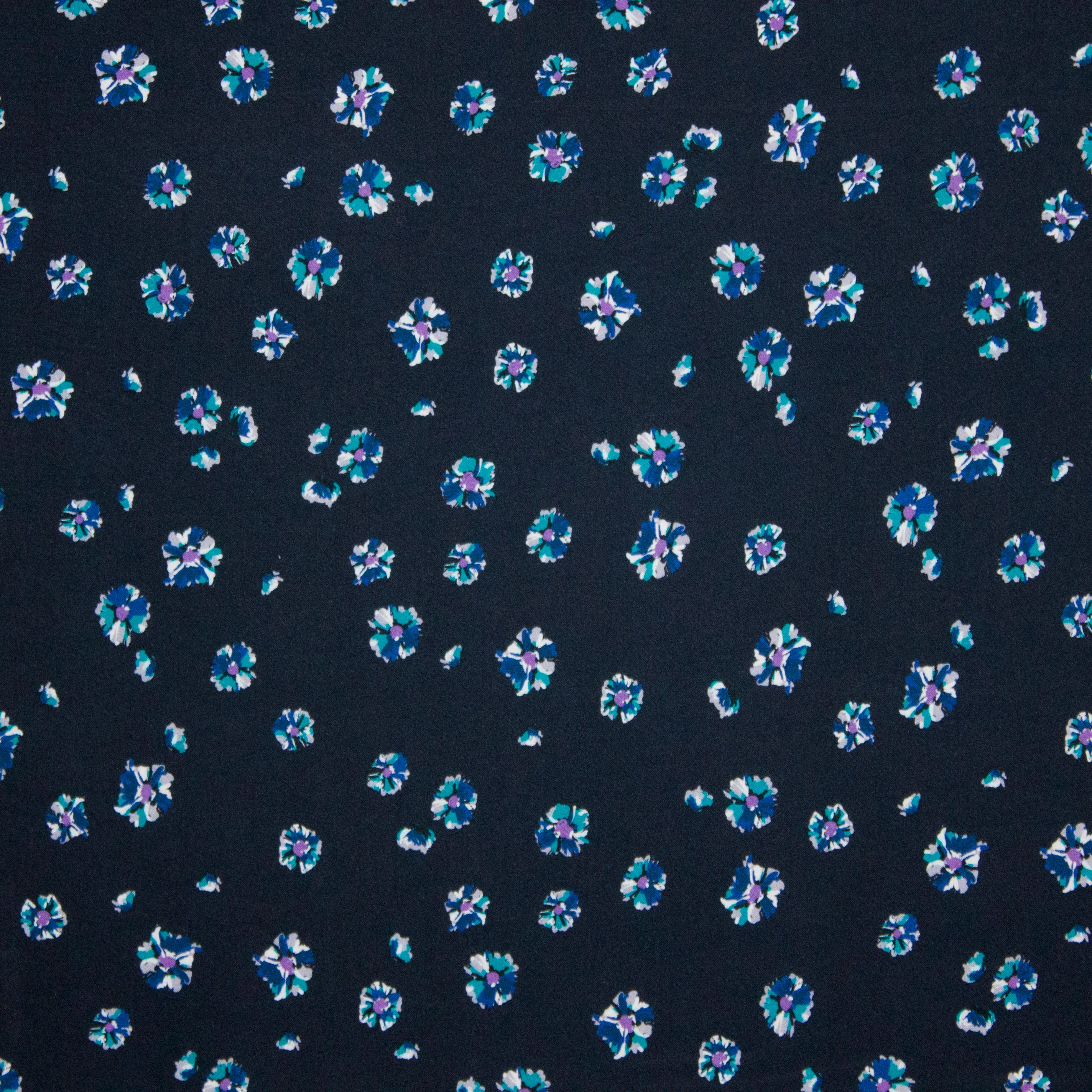 Donkerblauwe viscose met bloemen