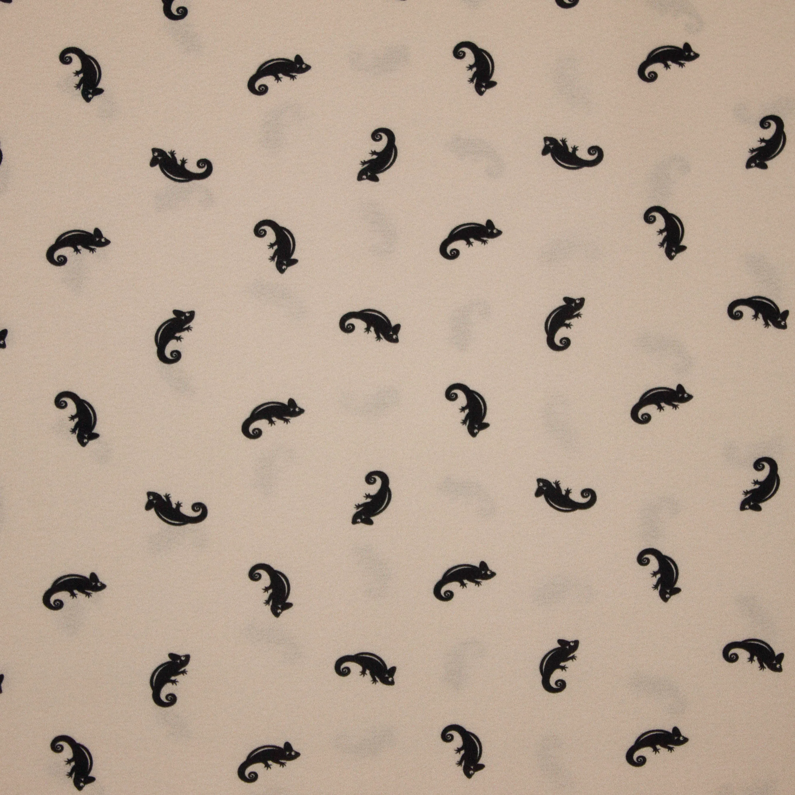 Viscose licht beige met kameleonprint