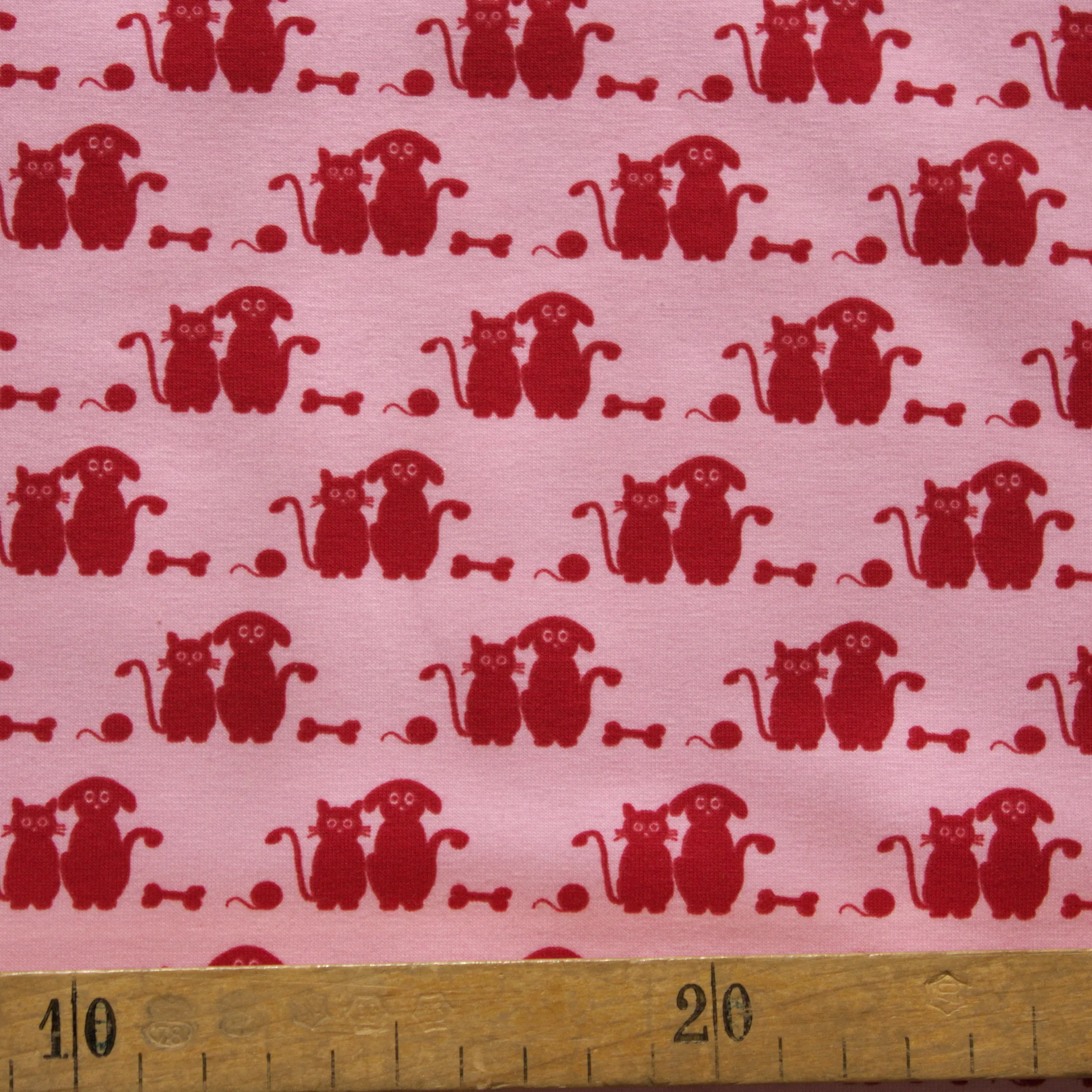 Biokatoen tricot met honden en poezen